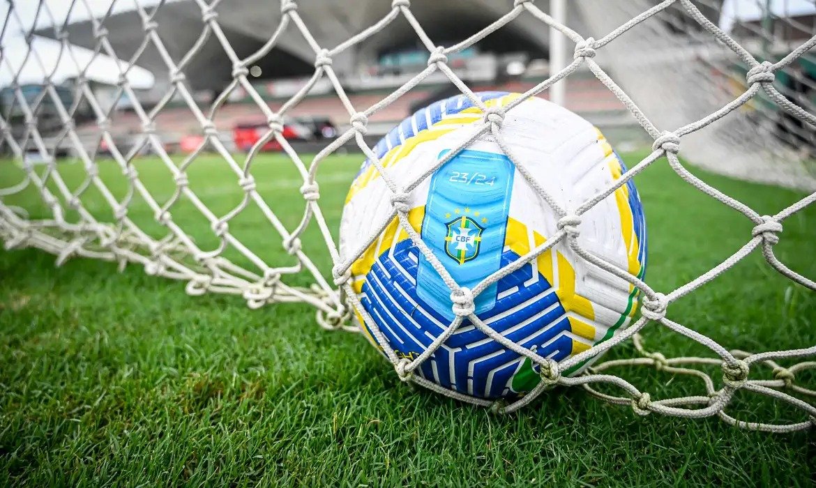 Corinthians lidera Brasileirão Feminino com 37 pontos