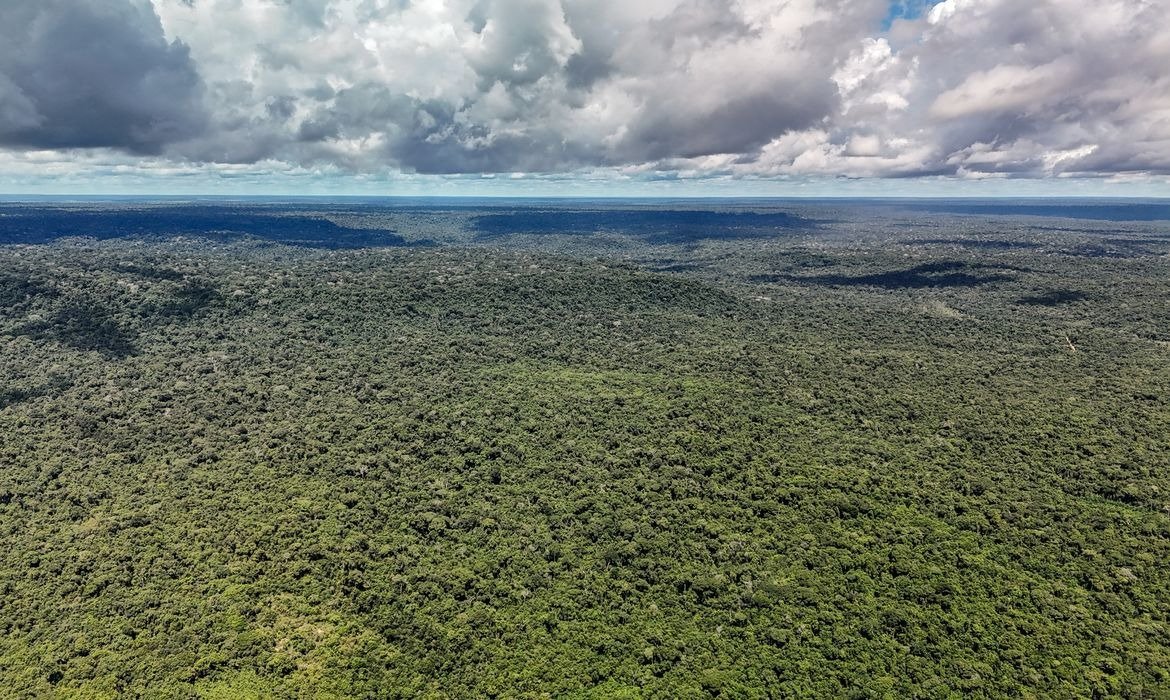 Eco Invest apoia mudanças institucionais