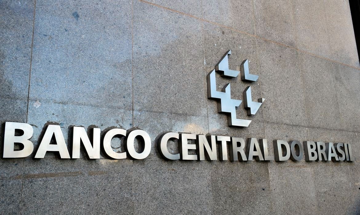 Mercado eleva previsão de crescimento do Brasil em 2026