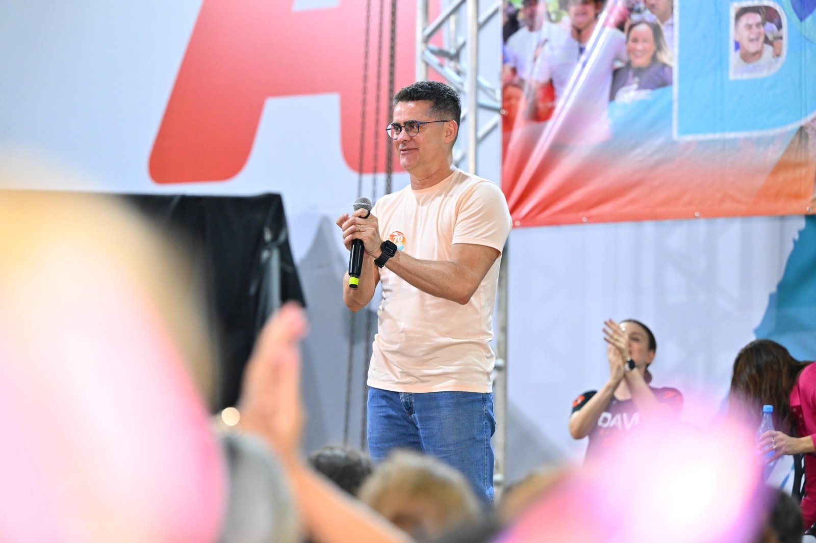 David Almeida afirma que transferência de renda deve abrir caminho para independência