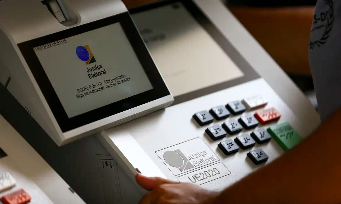 Como funciona o voto para deputados nas Eleições 2026