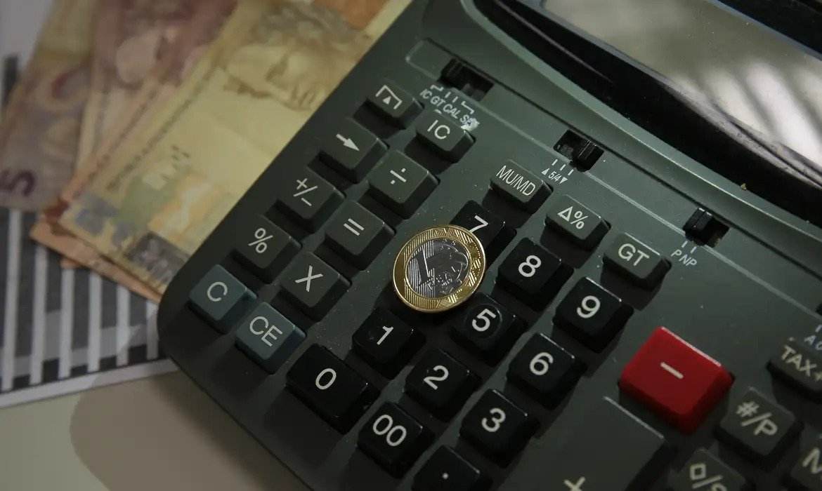 IPCA-15 chega a 0,70% com alta da conta de luz