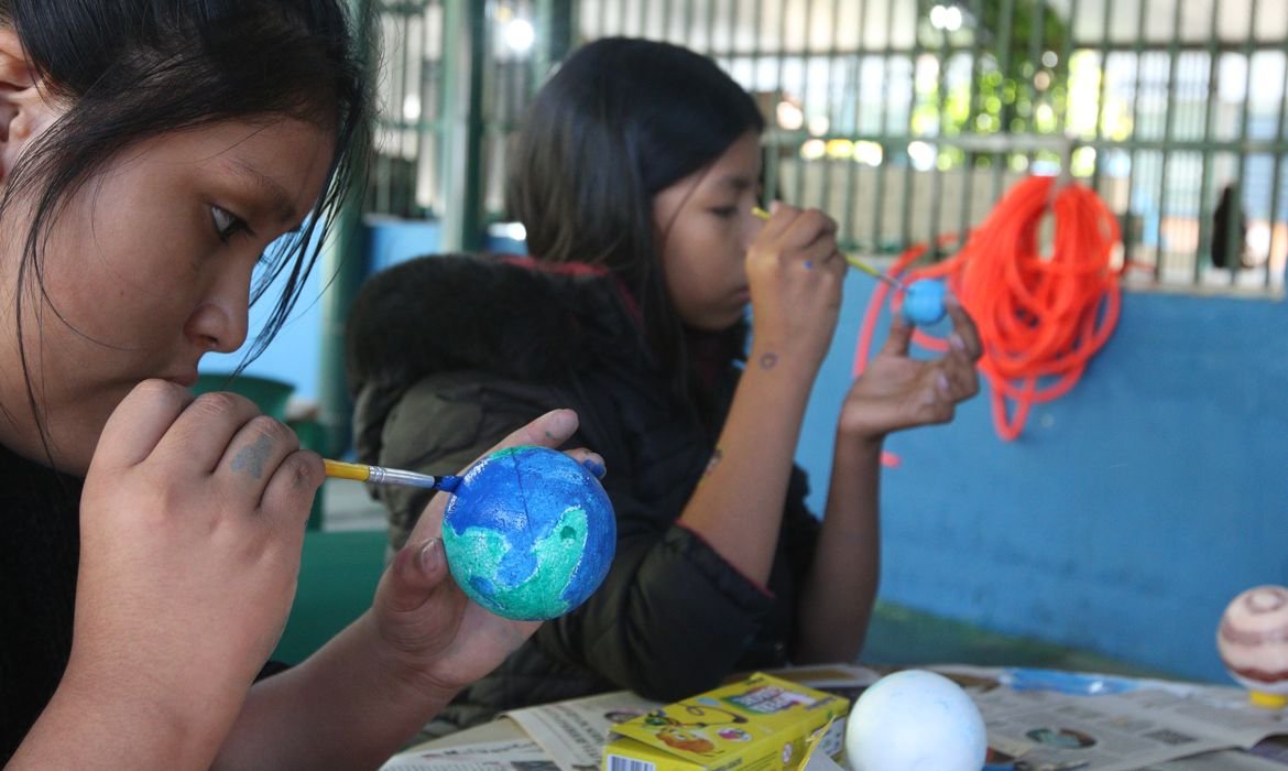 Curitiba transforma espaços educacionais em laboratórios maker com impressoras 3D