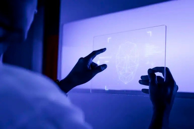 Projeto monitora inteligência artificial nas Eleições 2026